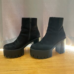 Platform Black Boots Divided